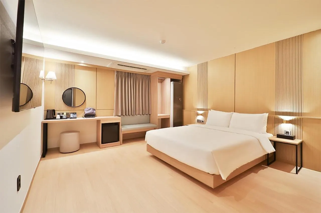 The Van Stay Busan 0*,
