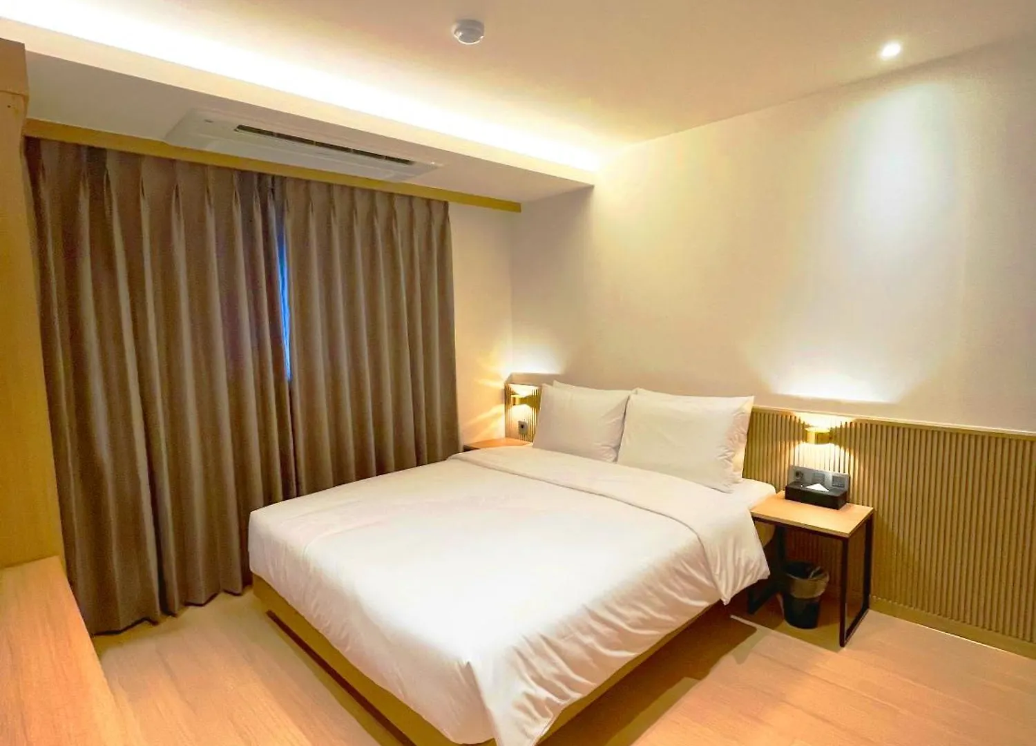 Hotel The Van Stay Busan